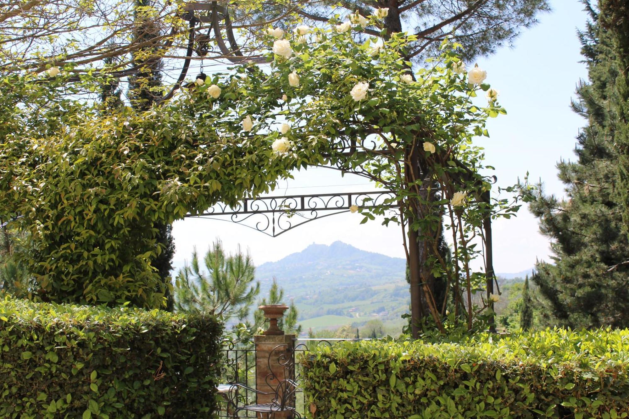 포지오베르니 Palazzo Del Poggiano B&B 외부 사진